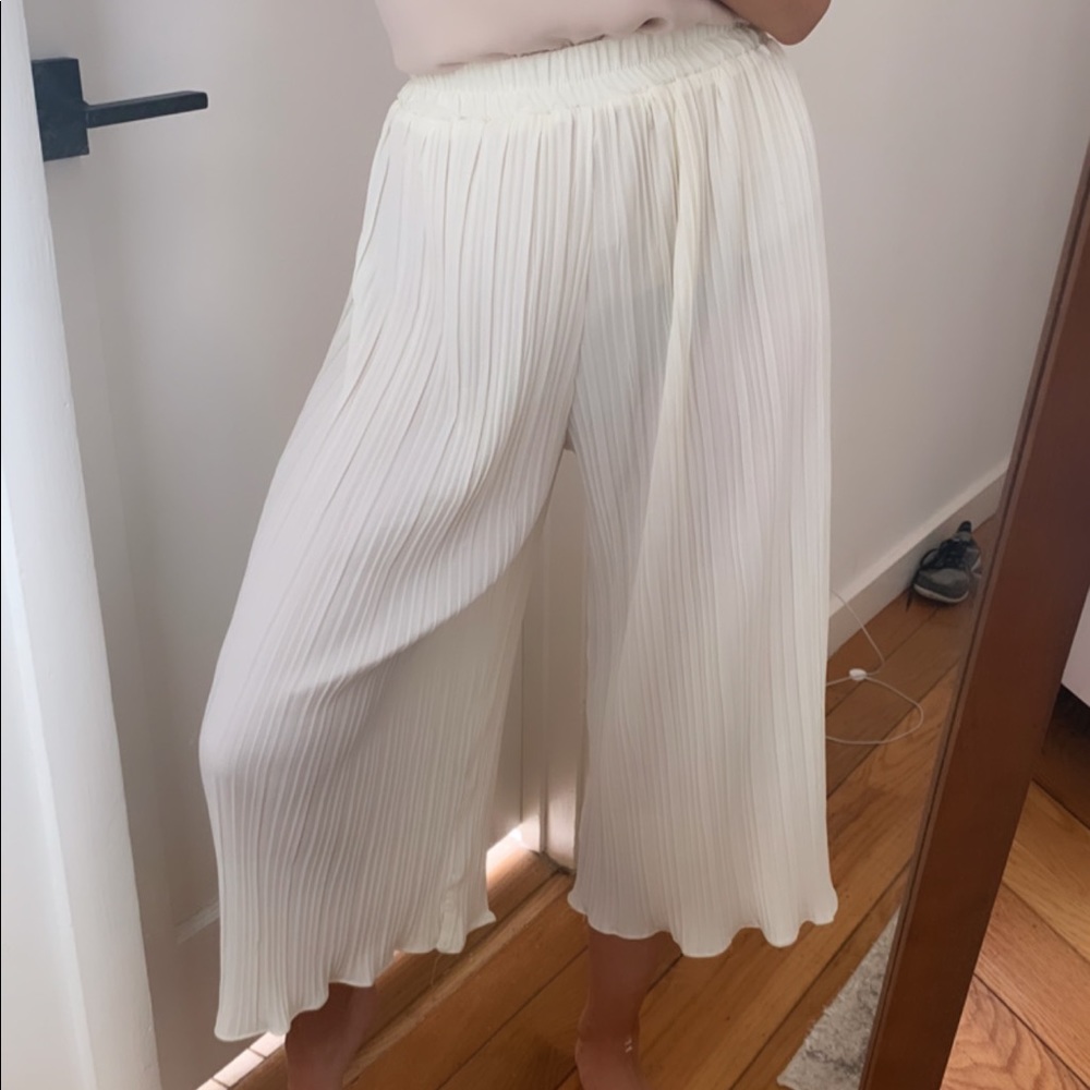 High Waisted White Pants ⭐️NWOT⭐️